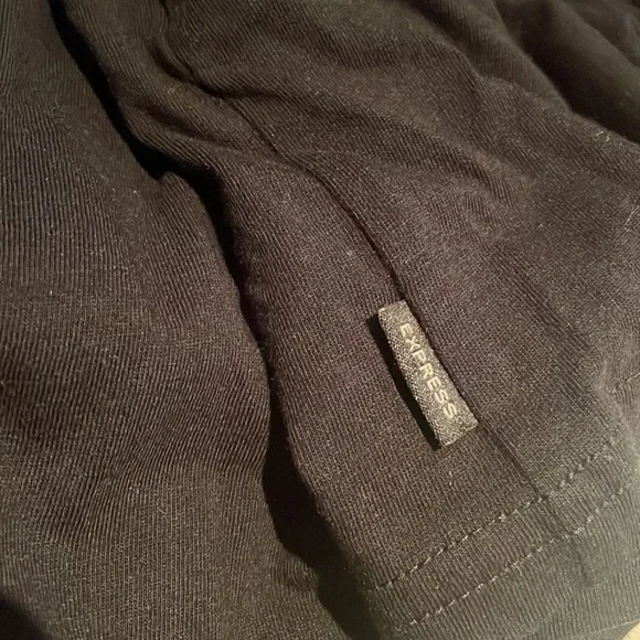 Express Black Tshirt - Picture 5 of 5